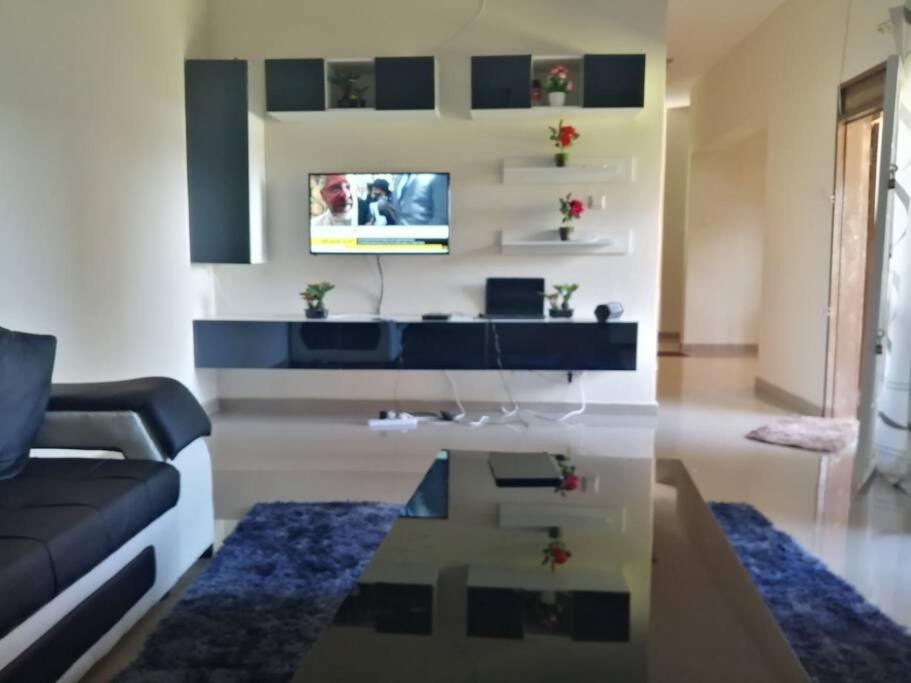 Spacious Zamtel Flat Lusaka Bagian luar foto