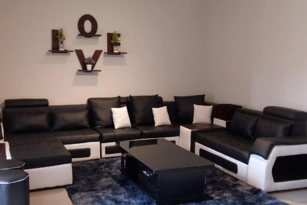 Spacious Zamtel Flat Lusaka Bagian luar foto